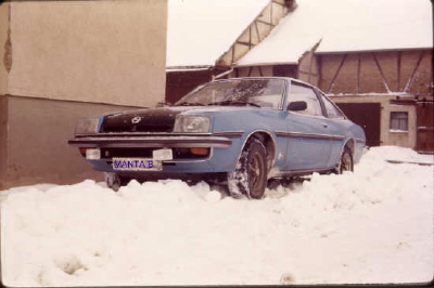 Opel Manta B SR blau Raiffeisen